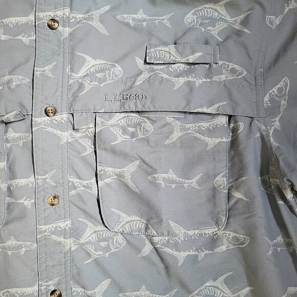 L.L. Bean Men's Blue Vented Fish Shirt Button Up Short Sleeve Sz M - Picture 4 of 7